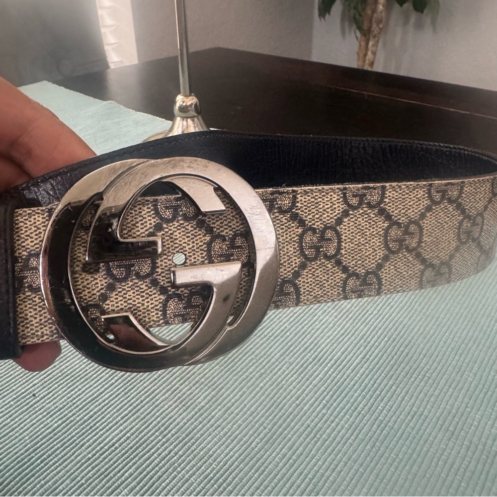 Gucci Beige and Navy Monogram Belt with Silver GG Buckle - Picture 12 of 12